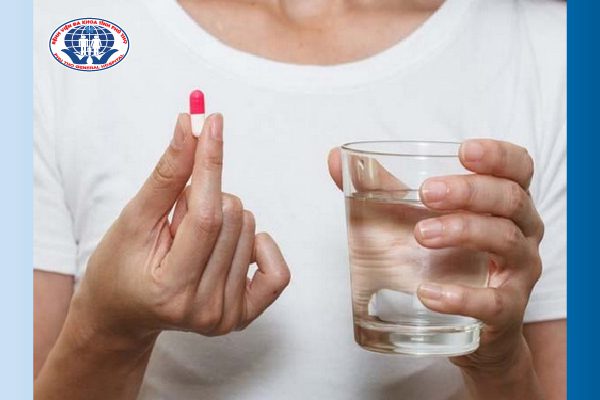 Uống thuốc đúng liều lượng, thời gian theo chỉ định của bác sĩ