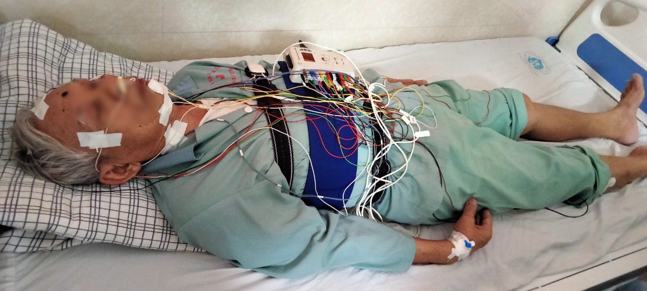 Người bệnh đo đa ký giấc ngủ tại Bệnh viện đa khoa tỉnh Phú Thọ