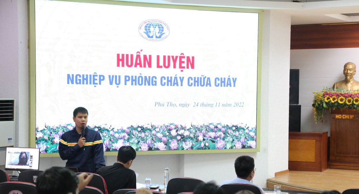    Đ/c Nguyễn Đức Dũng – Giảng viên lớp huấn luyện nghiệp vụ PCCC & CNCH