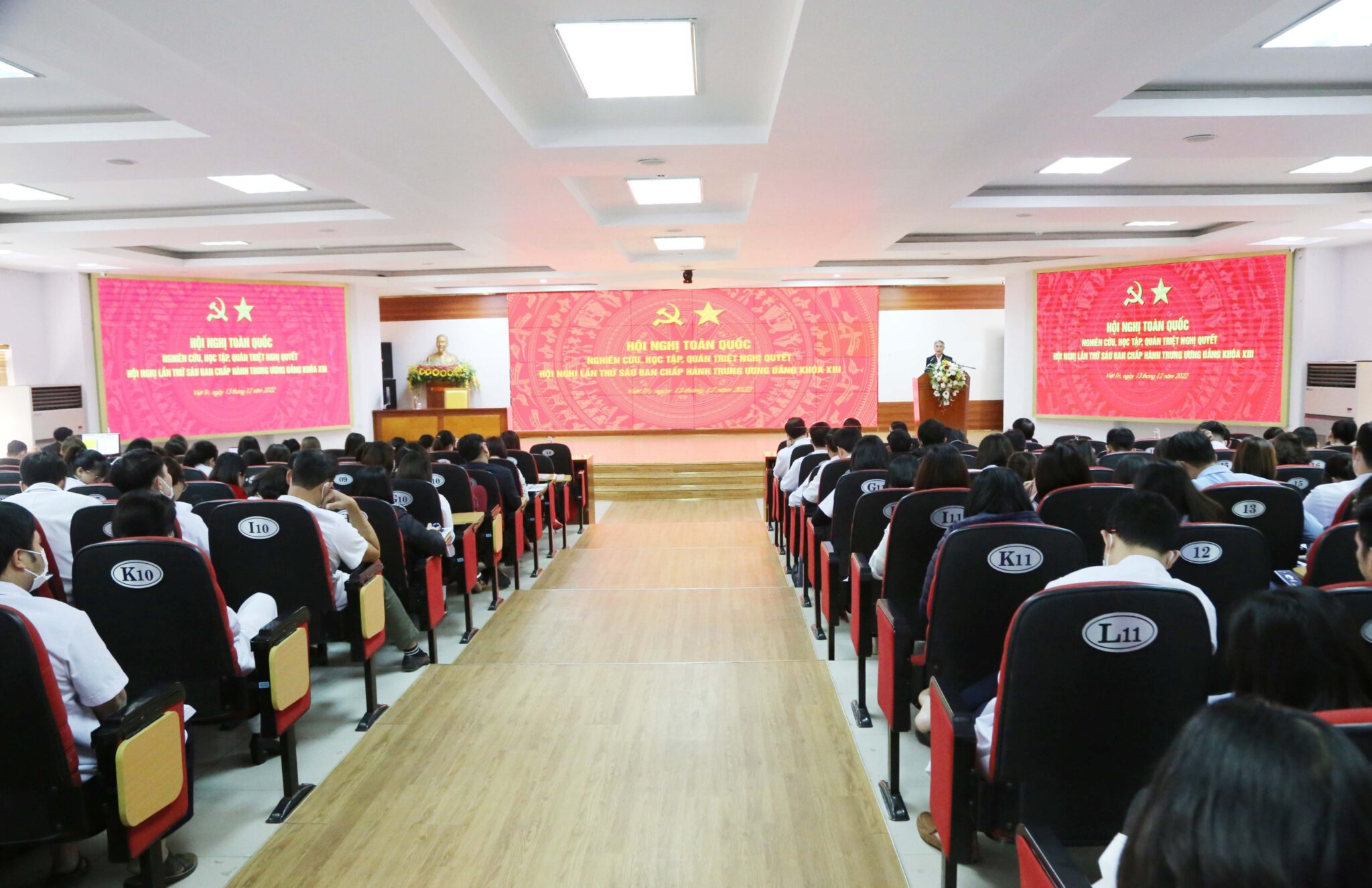 Bệnh viện đa khoa tỉnh Phú Thọ tổ chức Hội nghị nghiên cứu, học tập, quán triệt Nghị quyết Hội nghị lần thứ sáu, Ban Chấp hành Trung ương khóa XIII 2 Toàn cảnh Hội nghị