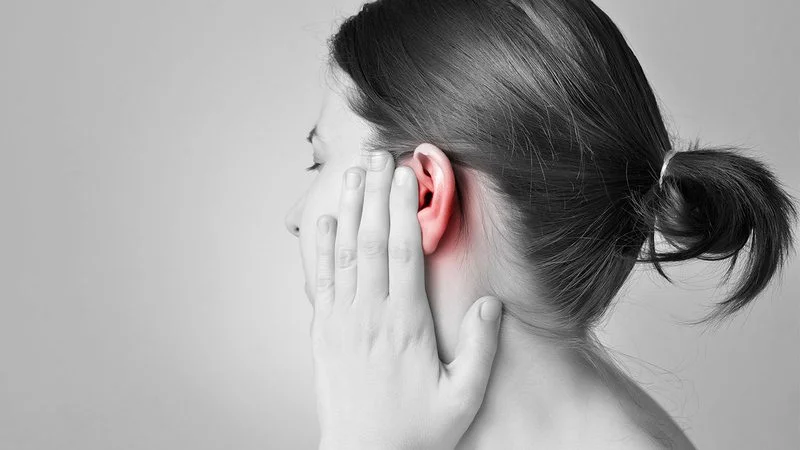 Bệnh viêm tai giữa có thể xuất hiện ở mọi lứa tuổi
