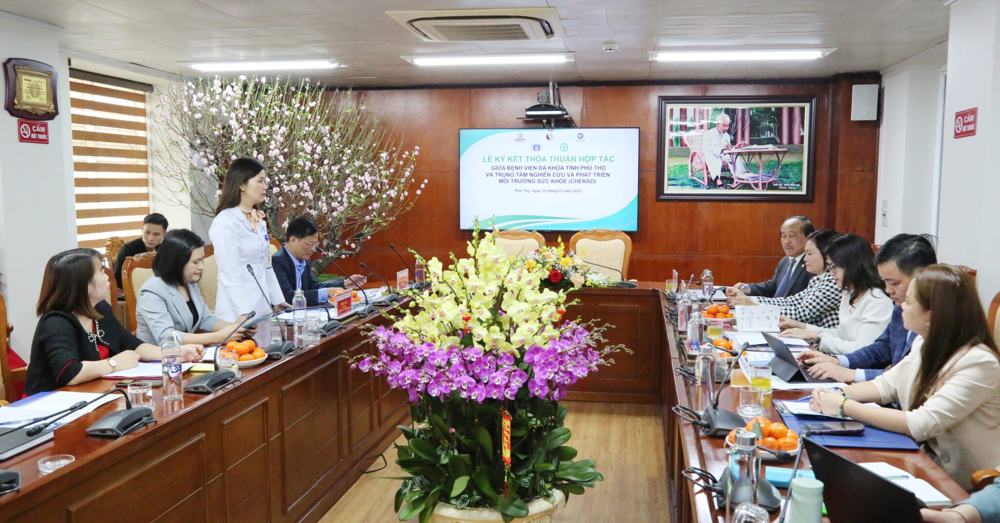 Bác sĩ Chuyên khoa II Lê Na - Phó Giám đốc Bệnh viện ĐK tỉnh Phú Thọ phát biểu tại chương trình
