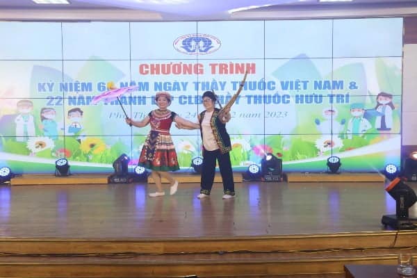 Câu lạc bộ thầy thuốc hưu trí