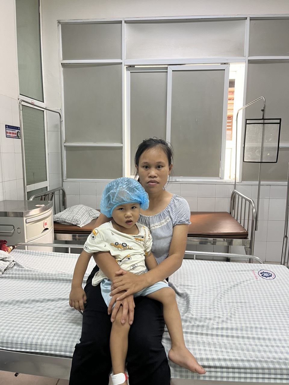 Kêu gọi hỗ trợ Hai mẹ con bé Trần Nguyễn Thành Đạt