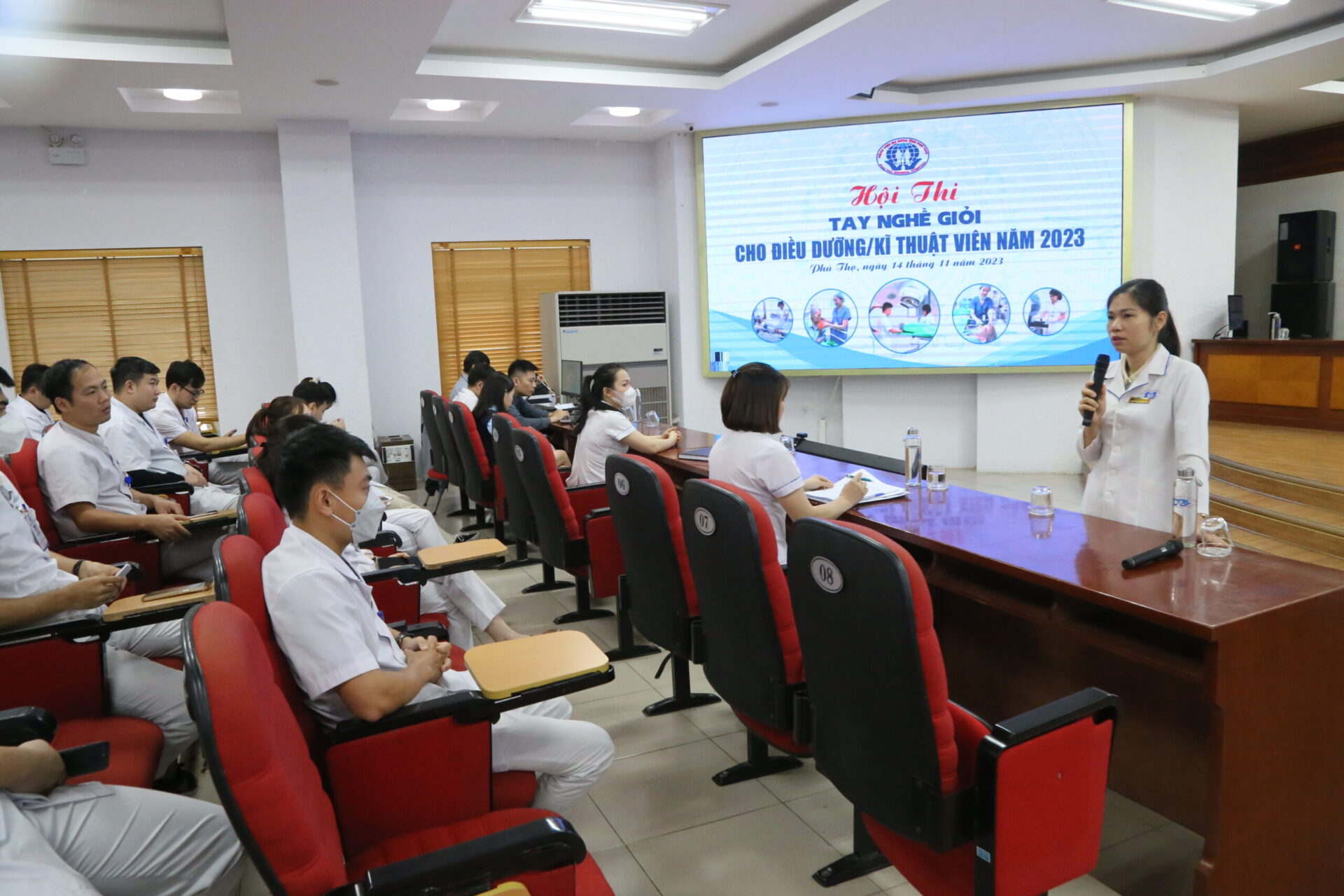 ĐDCKI Vũ Thị Thanh Long – Trưởng phòng Điều dưỡng phát biểu khai mạc hội thi tay nghề