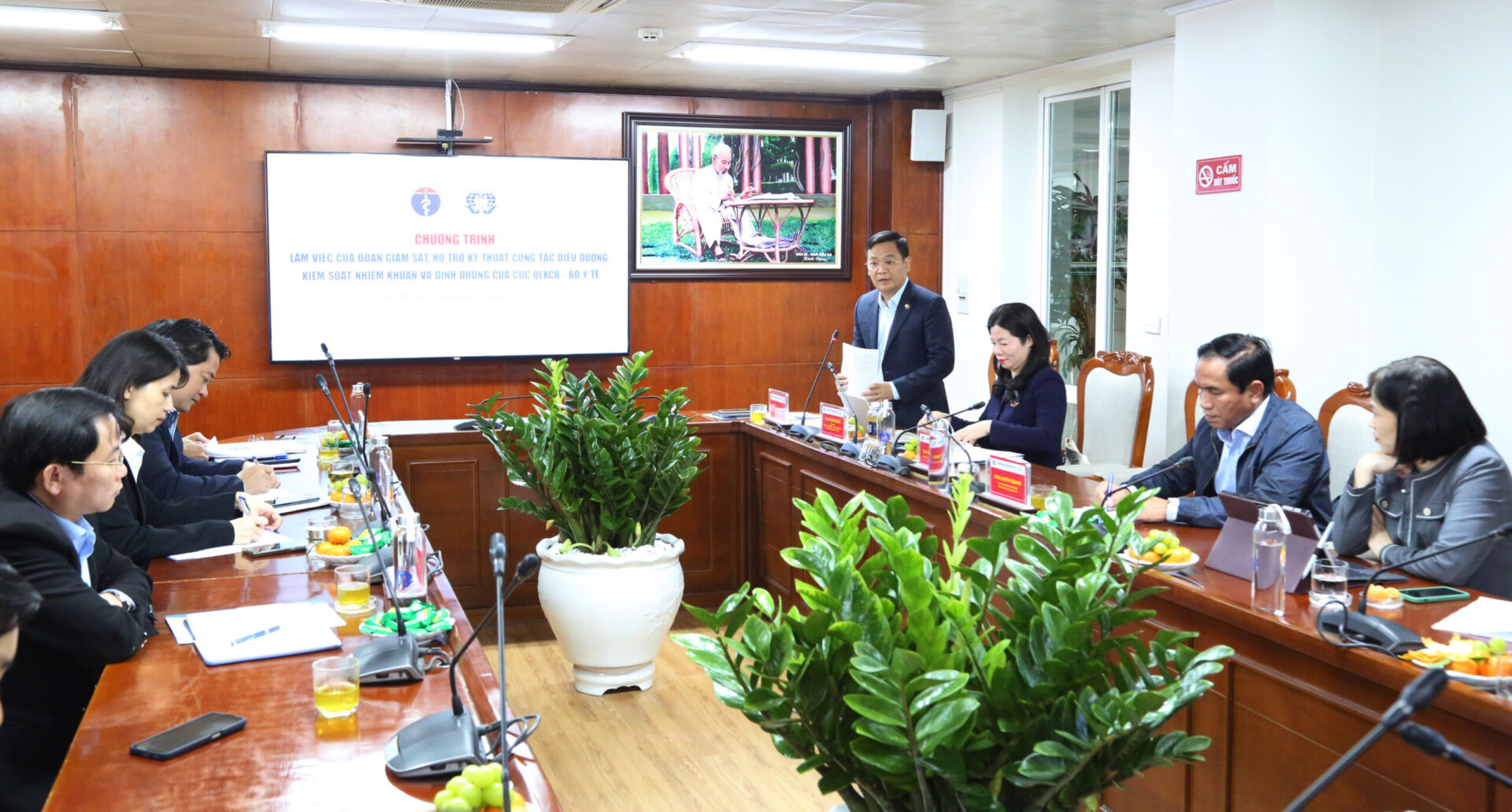 TS Vương Ánh Dương - Phó Cục trưởng Cục QLKCB phát biểu tại chương trình