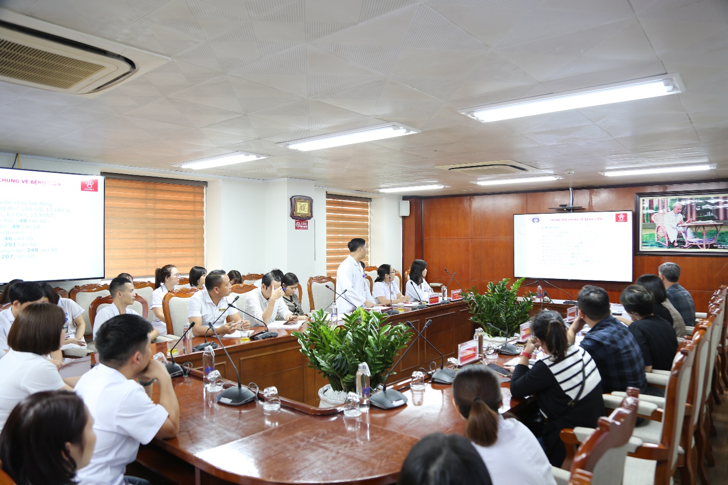 Đại diện Trung tâm Huyết học – Truyền máu, Bệnh viện đa khoa tỉnh Phú Thọ trình bày báo cáo hoạt động trong những năm qua.