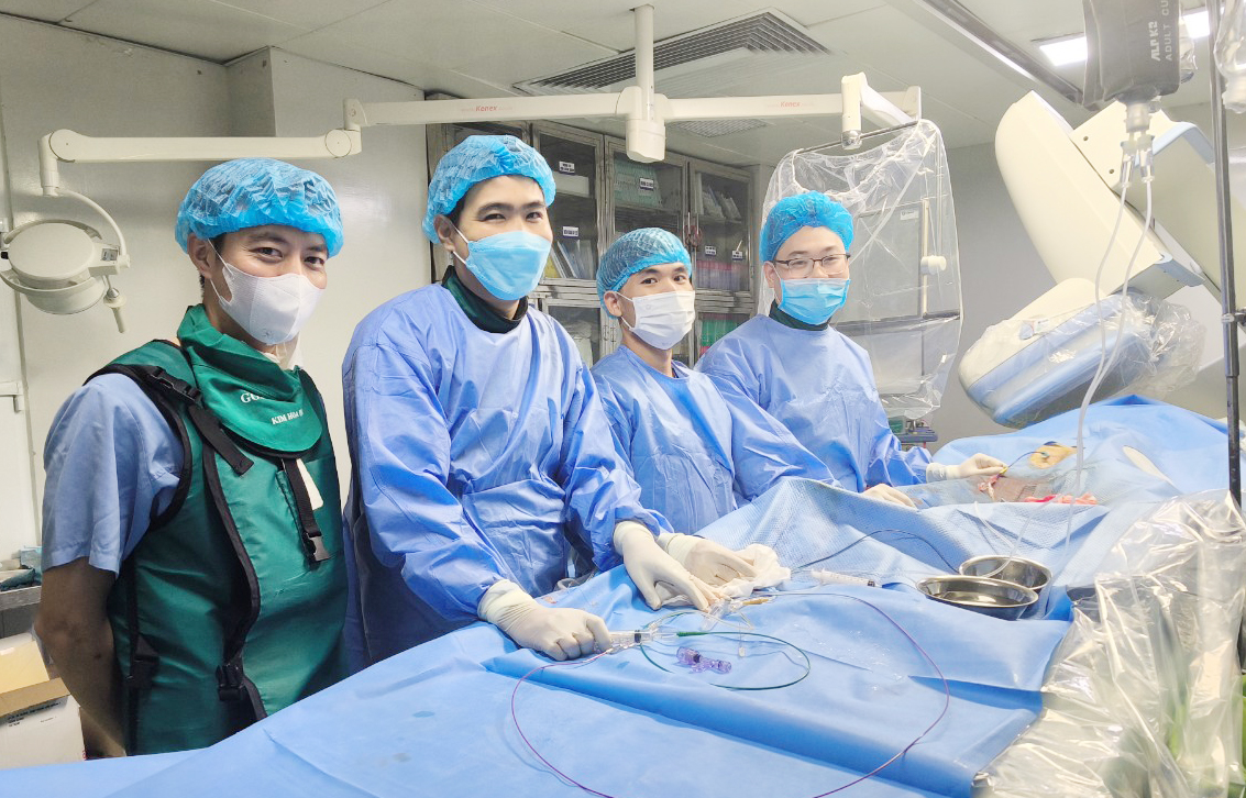 Kíp cấp cứu can thiệp mạch máu não của Trung tâm Đột quỵ Phú Thọ