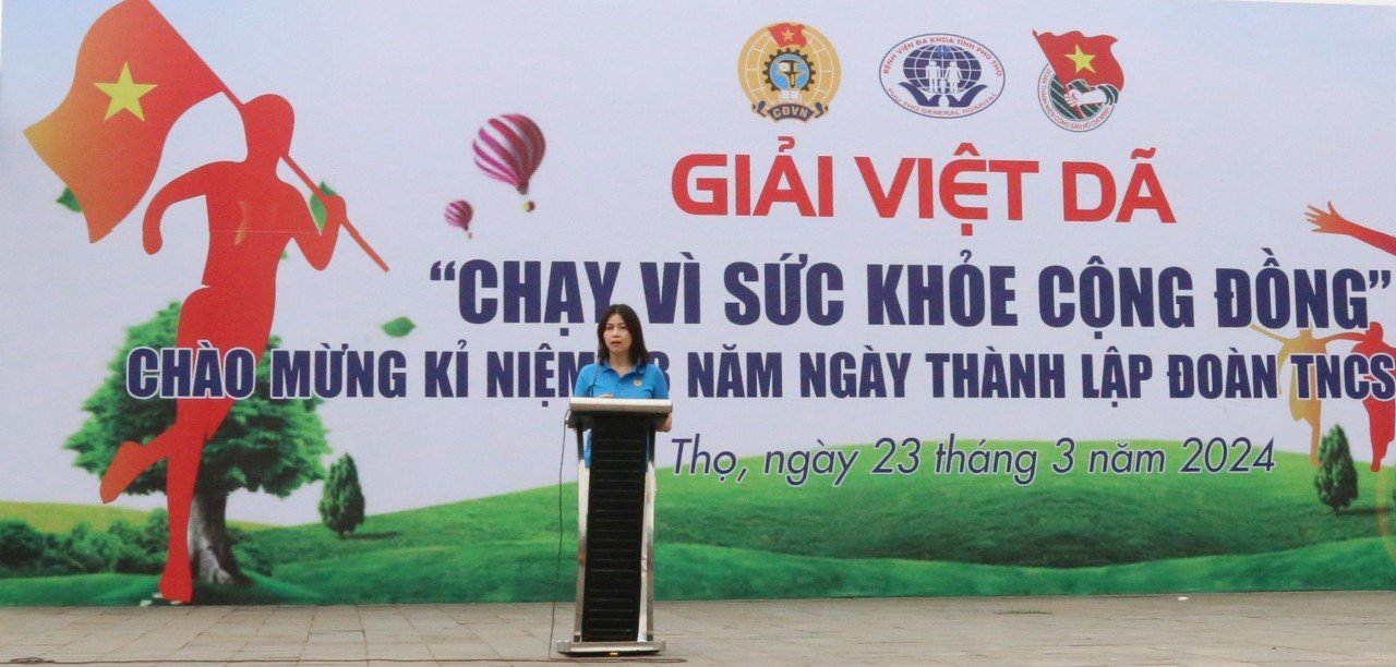 BSCKII. Lê Na - Phó Giám đốc Bệnh viện - Chủ tịch Công đoàn phát biểu khai mạc chương trình