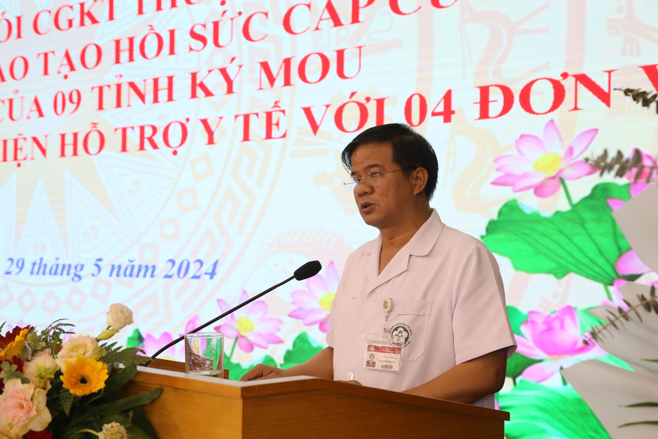 Phó Giáo sư, Tiến sĩ Đào Xuân Cơ - Giám đốc Bệnh viện Bạch Mai phát biểu tại chương trình