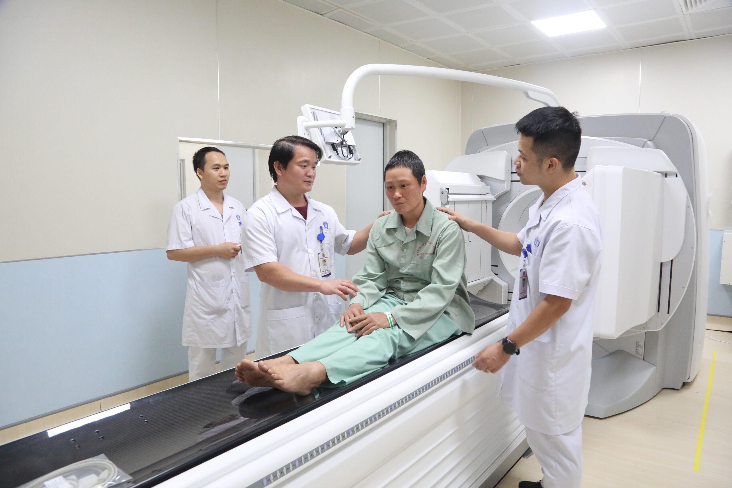 Máy xạ hình thế hệ mới Spect/CT trong chẩn đoán và điều trị ung thư chính thức đi vào vận hành tại Bệnh viện đa khoa tỉnh Phú Thọ