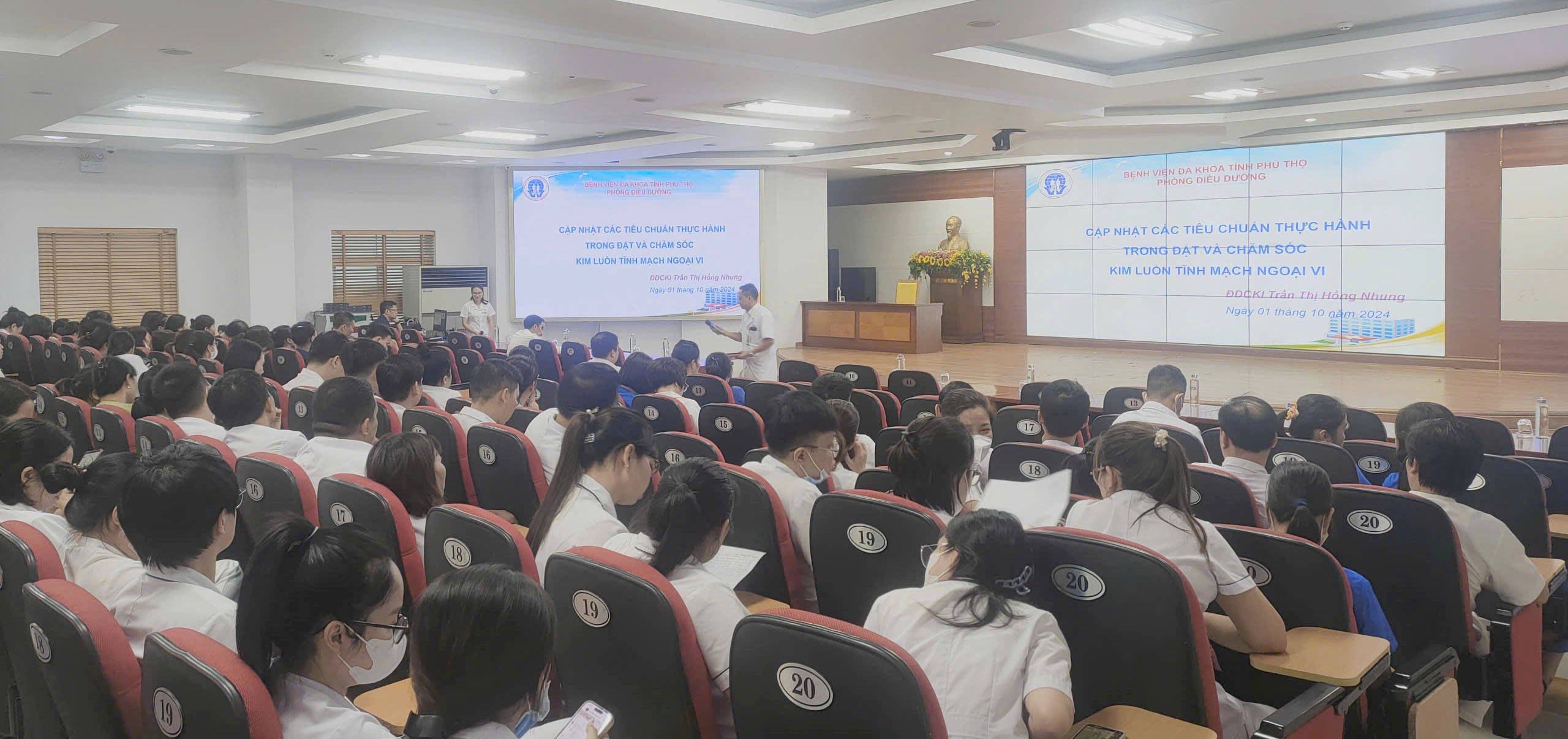 Toàn cảnh buổi sinh hoạt khoa học