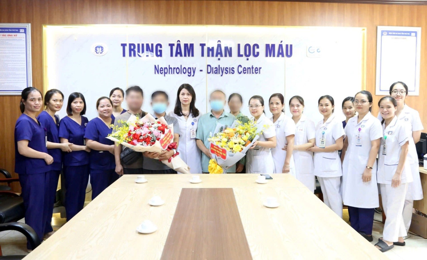 Bệnh viện Đa khoa tỉnh Phú Thọ đạt thành tích xuất sắc trong công tác truyền thông, vận động hiến tặng mô, tạng năm 2024 6 Niềm hạnh phúc của hai người bệnh được ghép tạng từ người cho chết não tại Bệnh viện đa khoa tỉnh Phú Thọ