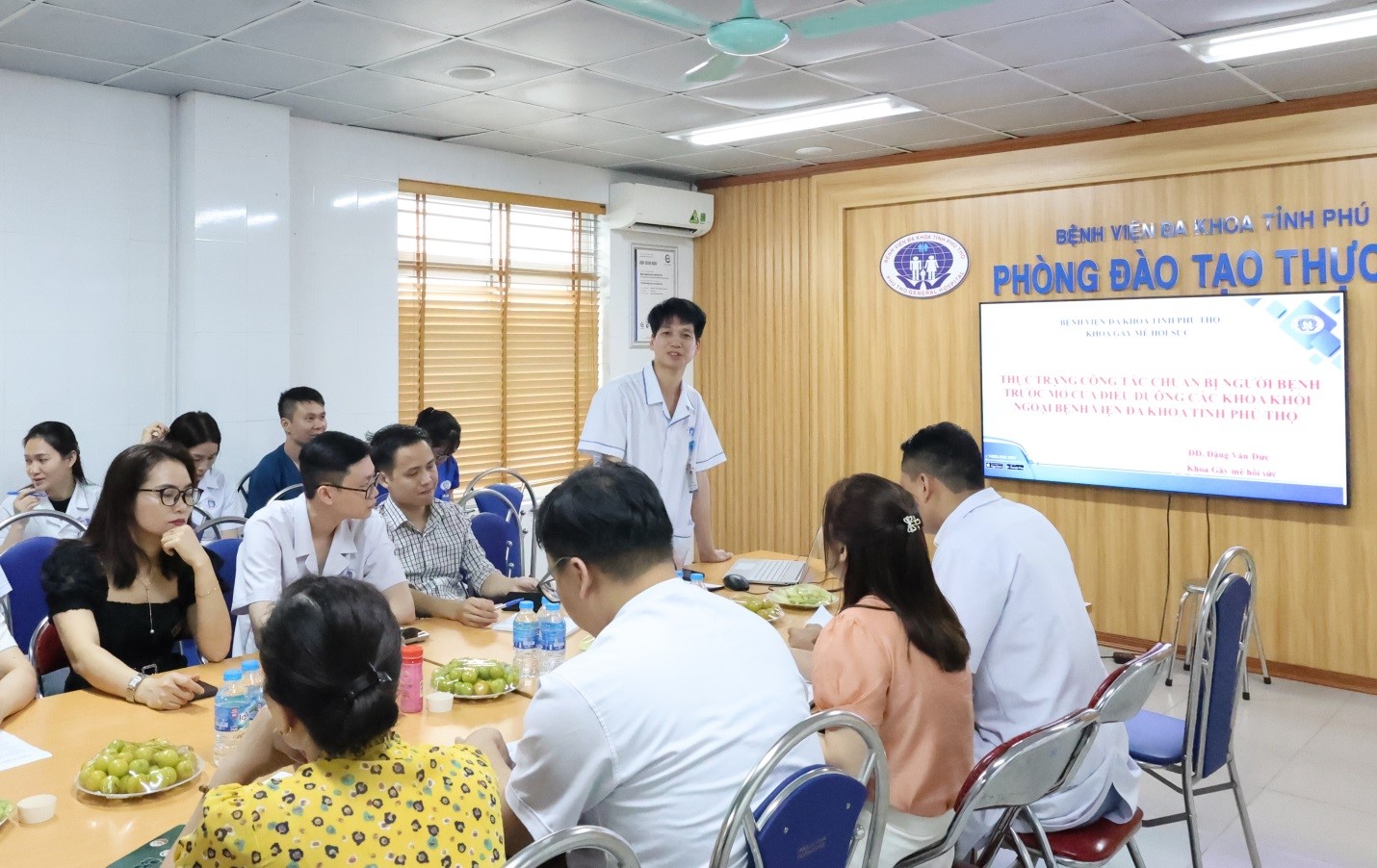 Sinh hoạt khoa học điều dưỡng tại Bệnh viện Đa khoa tỉnh Phú Thọ