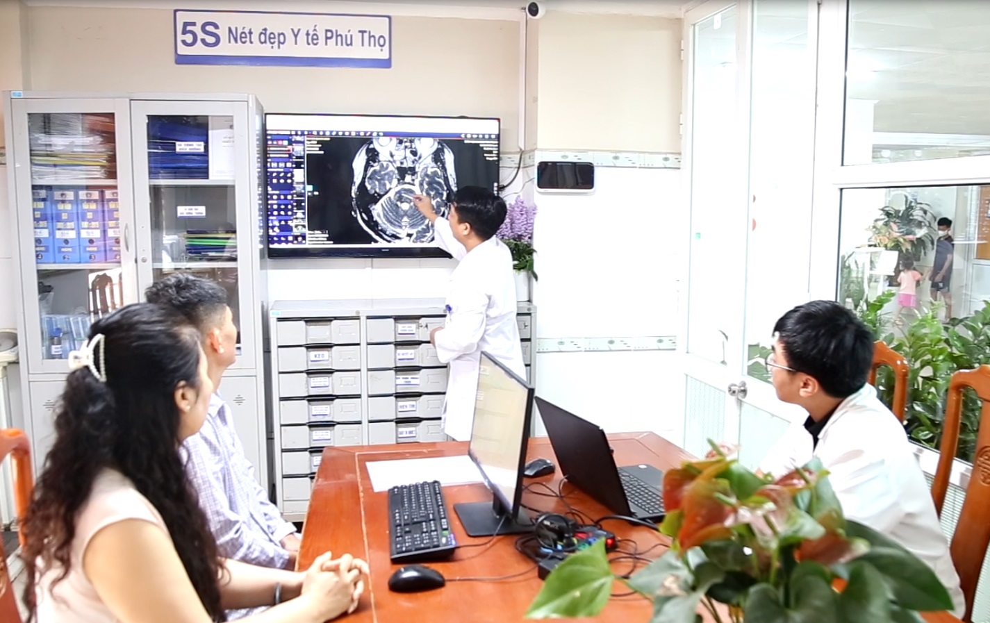 Đốt sóng cao tần xung chấm dứt đau dây thần kinh số 5 kéo dài nhiều năm cho người bệnh đến từ Hải Phòng