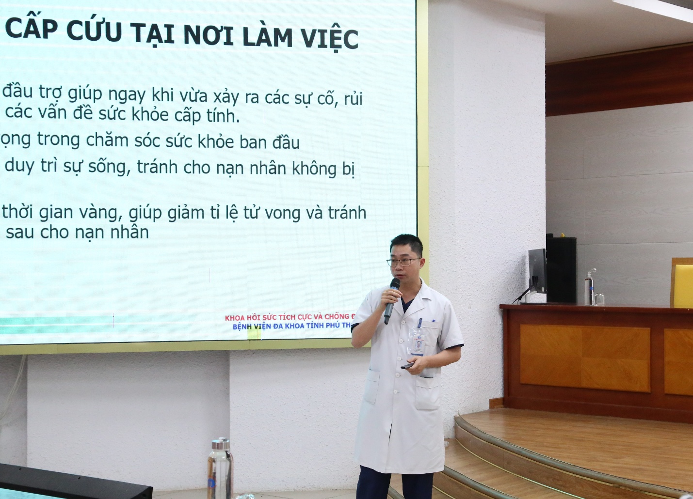 Bế giảng chương trình “Đào tạo sơ cứu, cấp cứu tại nơi làm việc”