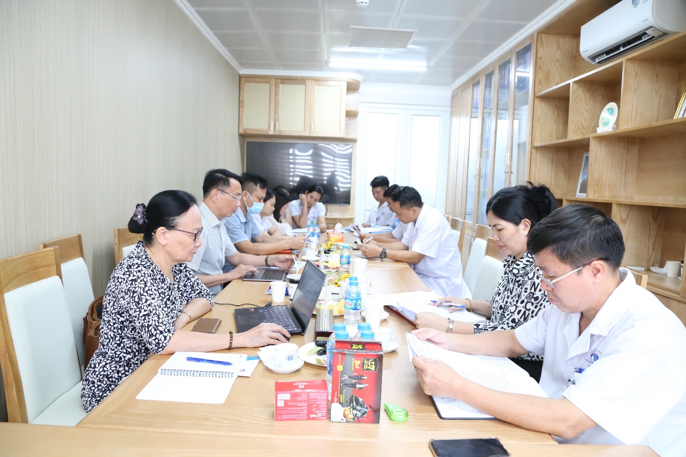 Đoàn chuyên gia đánh giá hệ thống quản lý chất lượng phòng xét nghiệm y tế và chuyển đổi phiên bản theo tiêu chuẩn ISO 15189:2022 tại Bệnh viện Đa khoa tỉnh Phú Thọ 