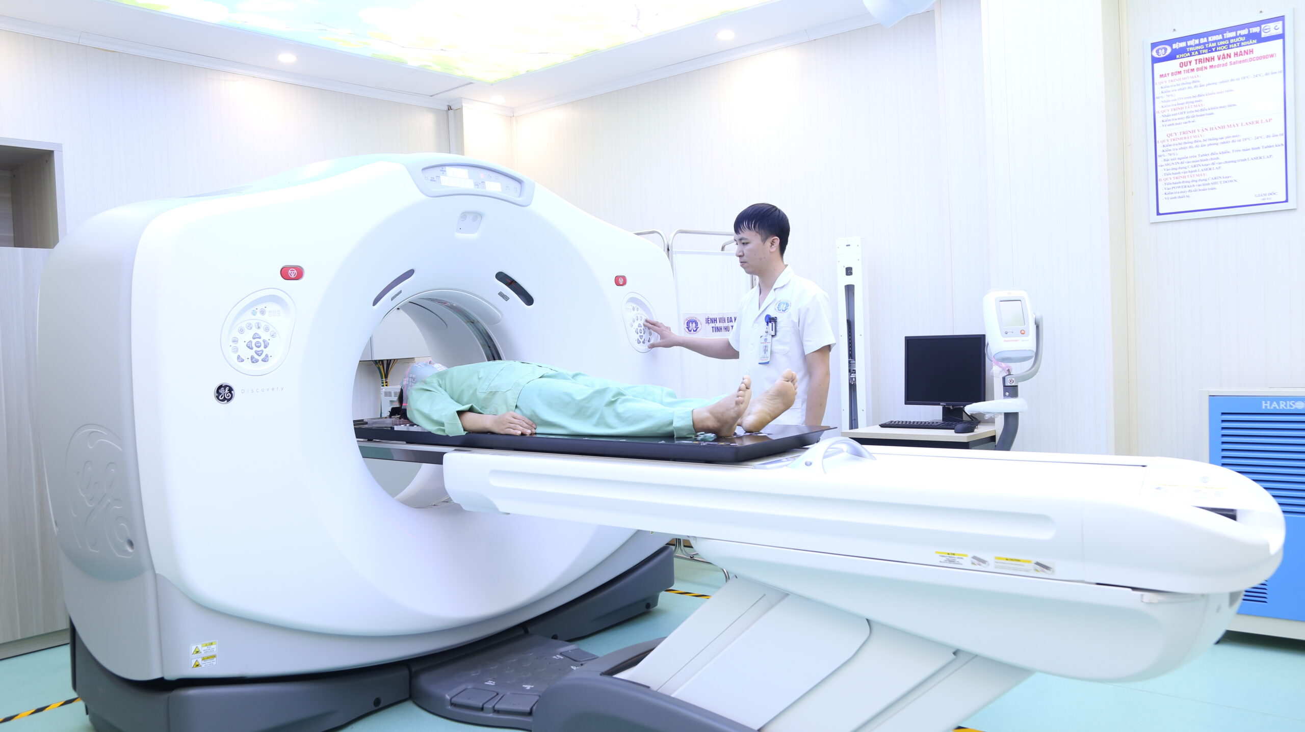 Tin vui: Chính thức vận hành hệ thống máy xạ trị gia tốc tuyến tính Versa HD tại Bệnh viện Đa khoa tỉnh Phú Thọ
