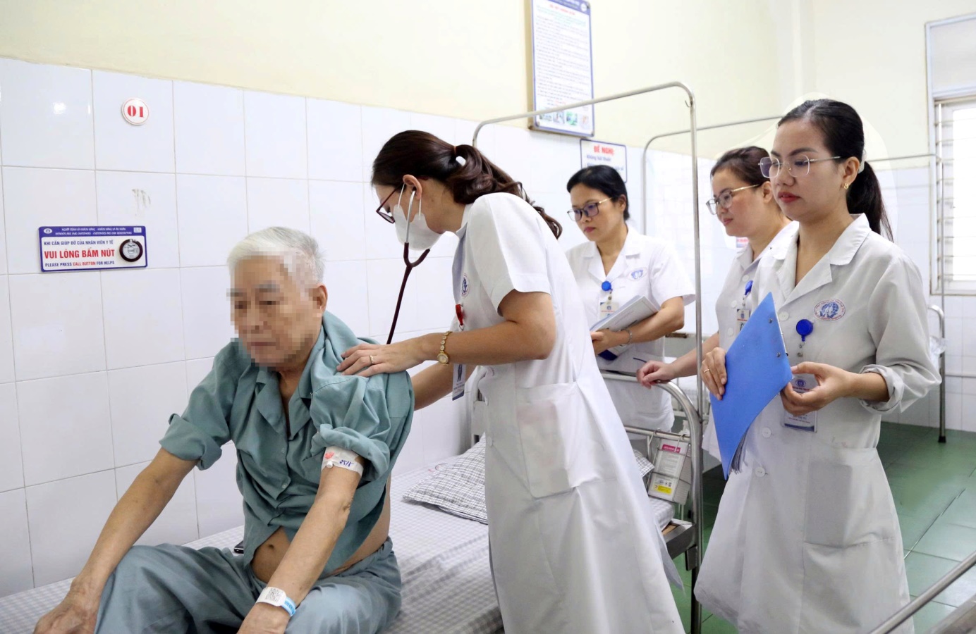 ThS.BS Dương Thị Kim Ngân: Nữ bác sĩ vững chuyên môn, sáng y đức, tận tâm với người bệnh