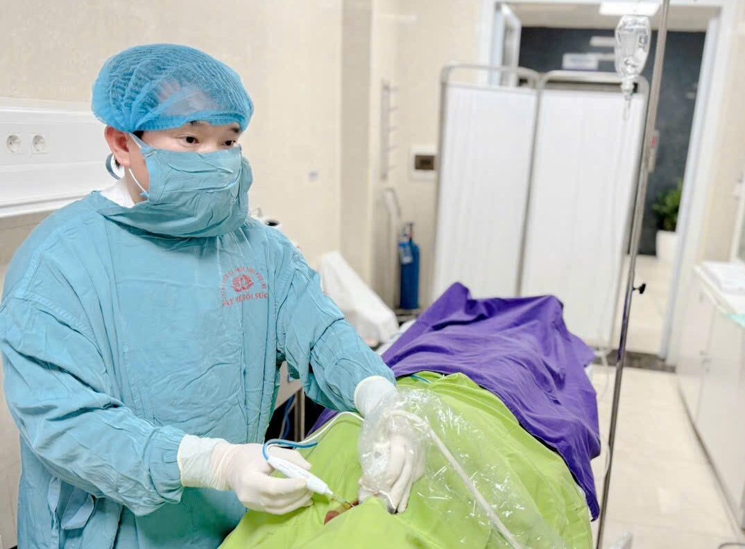 TS.BS. Phạm Tiến Chung – Người thắp sáng hy vọng cho người bệnh ung thư tại Phú Thọ