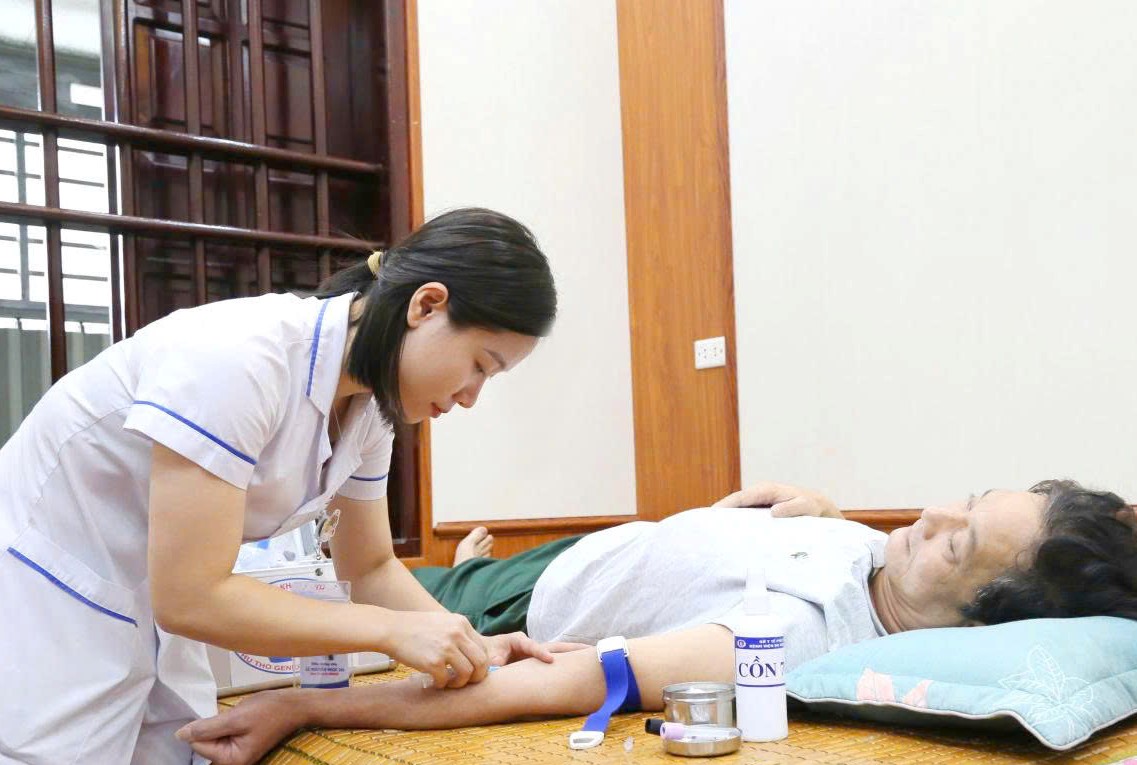 Dịch vụ lấy mẫu xét nghiệm tại nhà – Giải pháp chăm sóc sức khỏe tiện lợi, an toàn, chính xác 