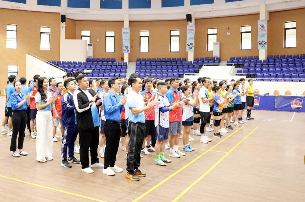 Khai mạc Hội thao cán bộ, viên chức, người lao động Bệnh viện Đa khoa tỉnh Phú Thọ 12 12