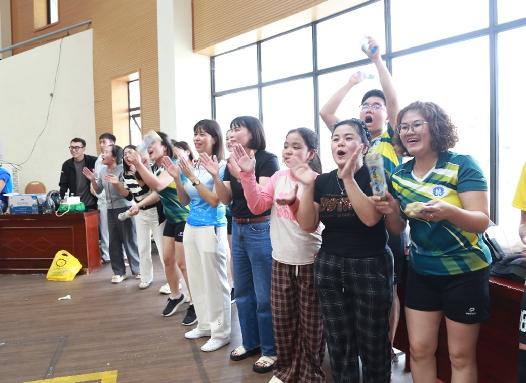 Khai mạc Hội thao cán bộ, viên chức, người lao động Bệnh viện Đa khoa tỉnh Phú Thọ 22 25