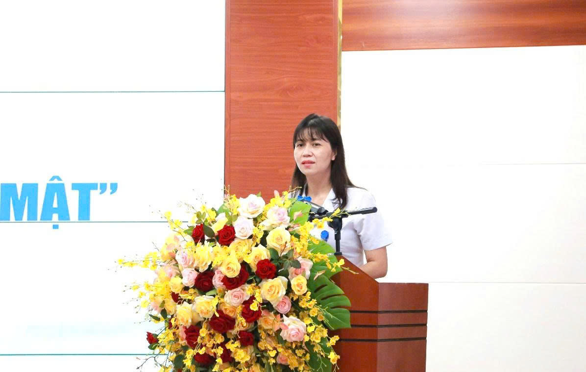 BSCKII Lê Na phát biểu tại hội nghị