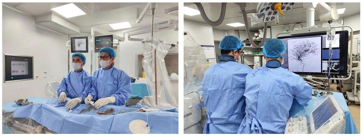 Hình ảnh ekip can thiệp đang thực hiện can thiệp cho người bệnh tại Trung tâm Đột quỵ