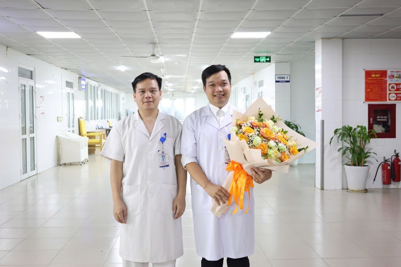 Vinh danh cán bộ có thành tích xuất sắc trong kỳ thi tuyển sinh sau đại học năm 2025 6 vinh danh 6