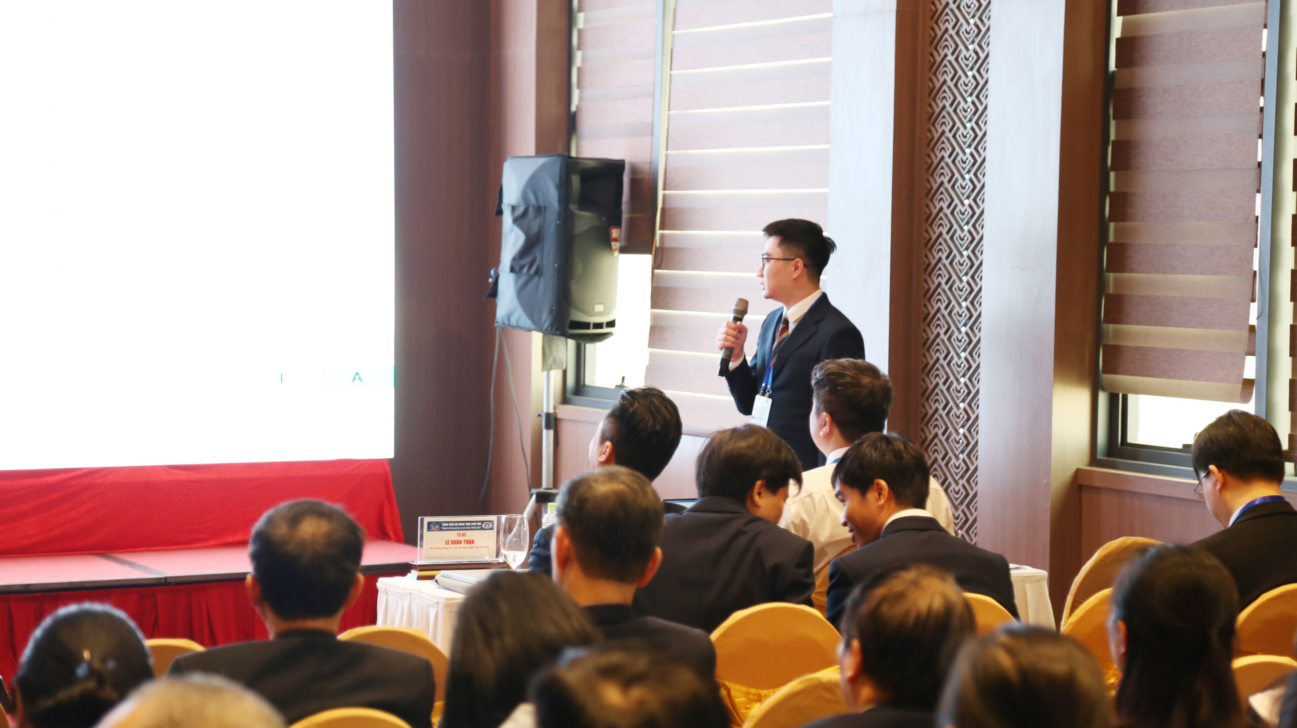 Hội nghị Khoa học chuyên đề: Tim mạch - Nội tiết và các bệnh chuyển hoá chào mừng kỷ niệm 60 năm thành lập Bệnh viện Đa khoa tỉnh Phú Thọ 12 IMG 1299 scaled