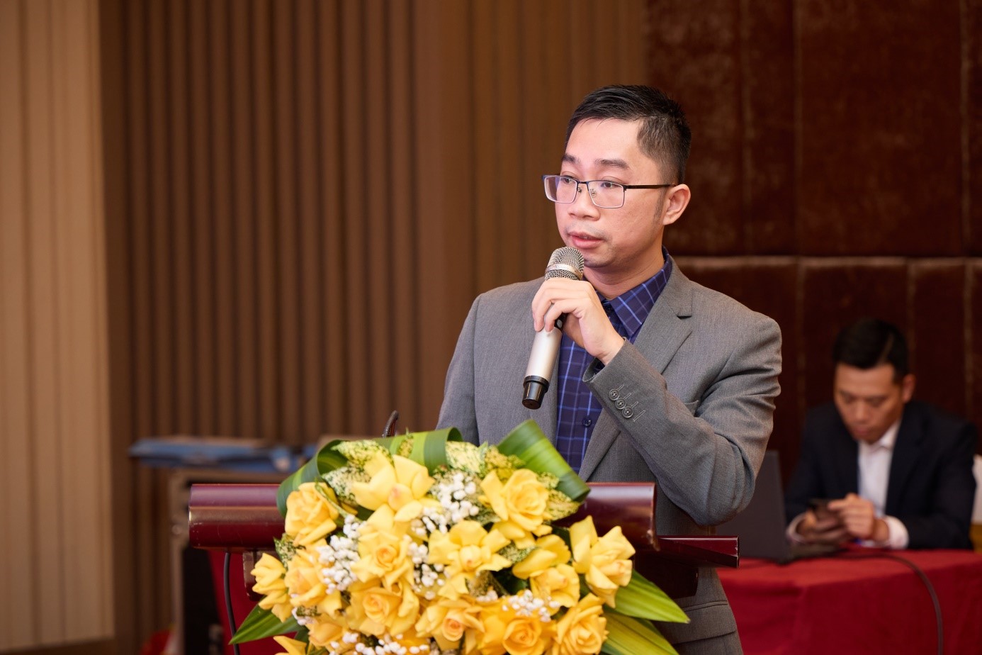 ThS. BS Nguyễn Đức Lịch – Bệnh viện Đa khoa tỉnh Phú Thọ báo cáo tại Hội nghị