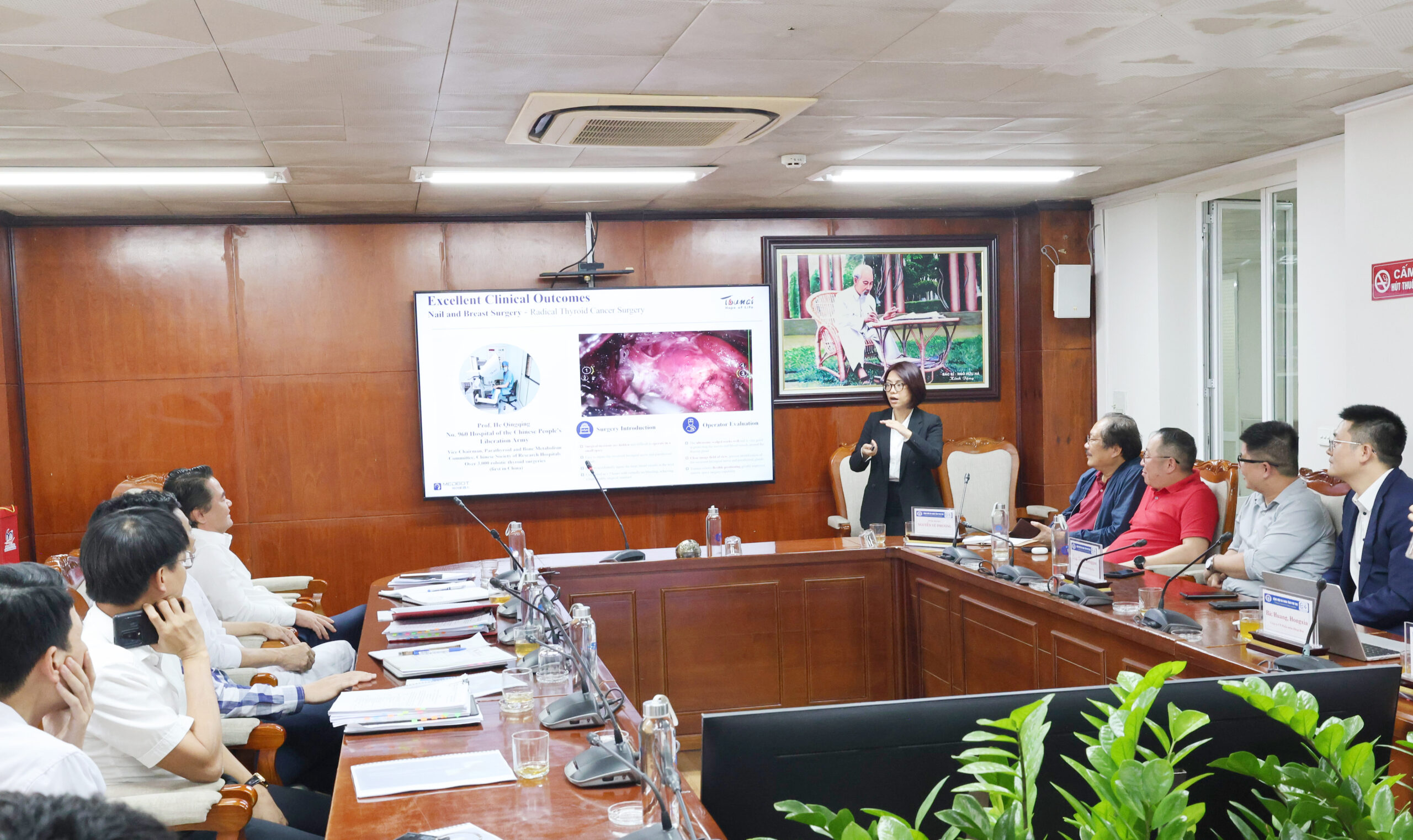 Chuyên gia Trung Quốc phát biểu tại chương trình