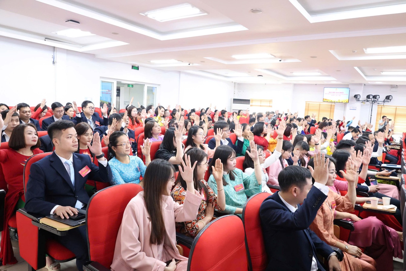 Bệnh viện Đa khoa tỉnh Phú Thọ tổ chức thành công Đại hội Đại biểu Công đoàn cơ sở nhiệm kỳ 2025 – 2030 14 cd14
