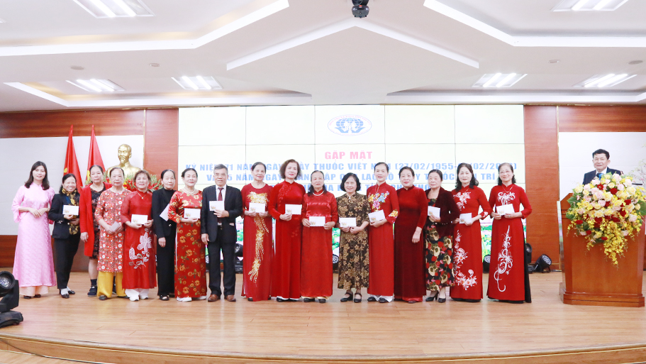 Gặp mặt kỷ niệm 71 năm Ngày Thầy thuốc Việt Nam và 25 năm Ngày Thành lập Câu lạc bộ Thầy thuốc hưu trí – Tri ân và tiếp nối những giá trị cao quý 5 Untitled 22