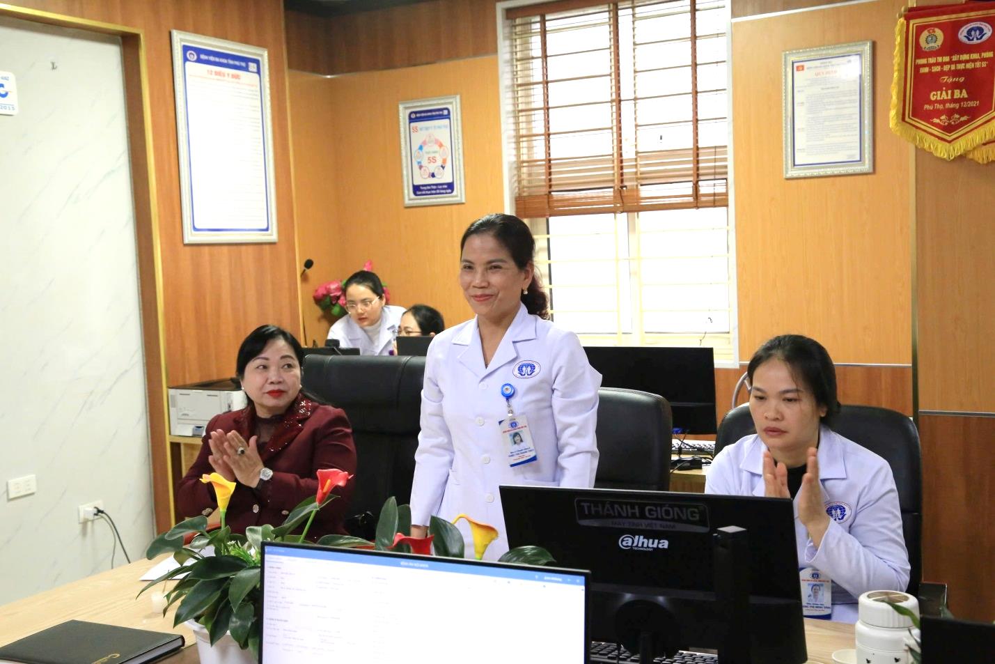 TTƯT. BSCKII Thiều Thị Thanh Thủy – Giám đốc Trung tâm Thận – Lọc máu phát biểu tại chương trình