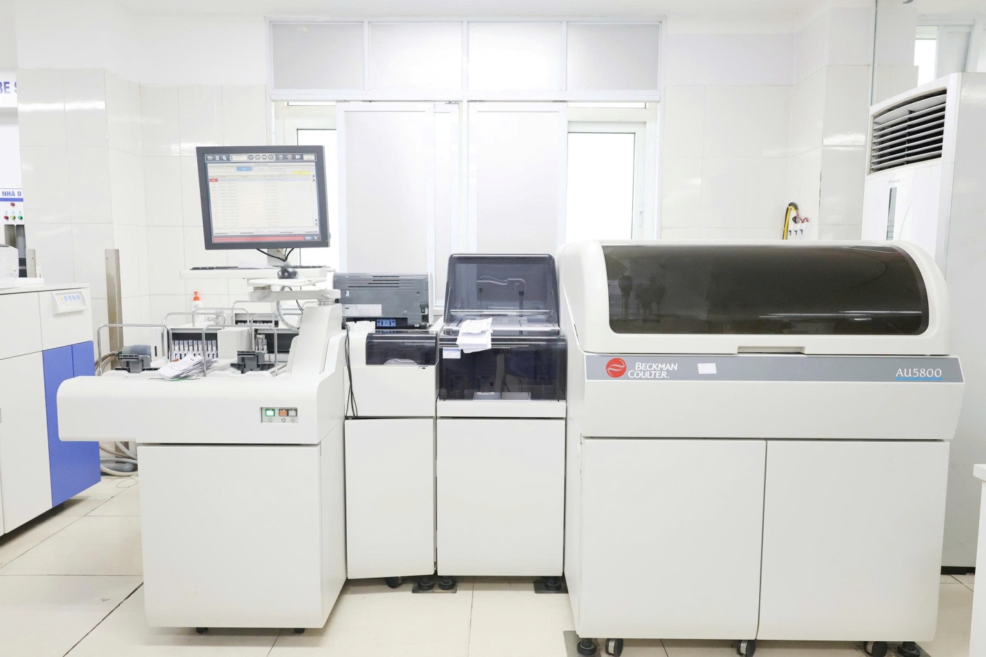 Xét nghiệm men gan sau Tết để sẵn sàng một năm mới khỏe mạnh, thành công 3 Hệ thống máy xét nghiệm sinh hóa hiện đại, đồng bộ đạt tiêu chuẩn quốc tế ISO 15189:2022