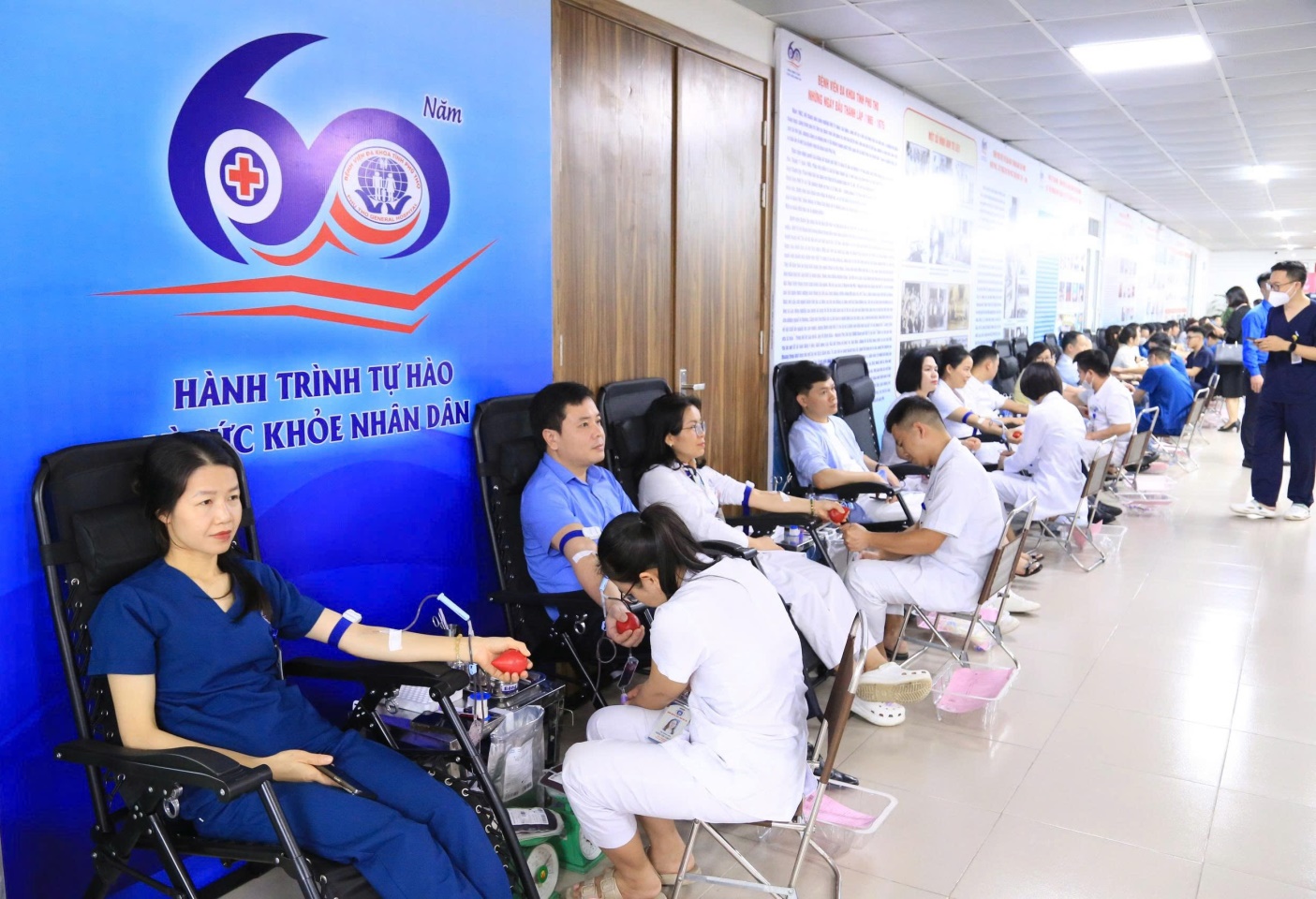 Chương trình hiến máu tình nguyện ngành Y tế “Giọt hồng Blouse trắng Đất Tổ 2026” - Lan tỏa nghĩa cử cao đẹp tại Bệnh viện Đa khoa tỉnh Phú Thọ 5 Chương trình thu hút đông đảo cán bộ, công chức, viên chức, người lao động trong ngành Y tế tham gia hiến máu