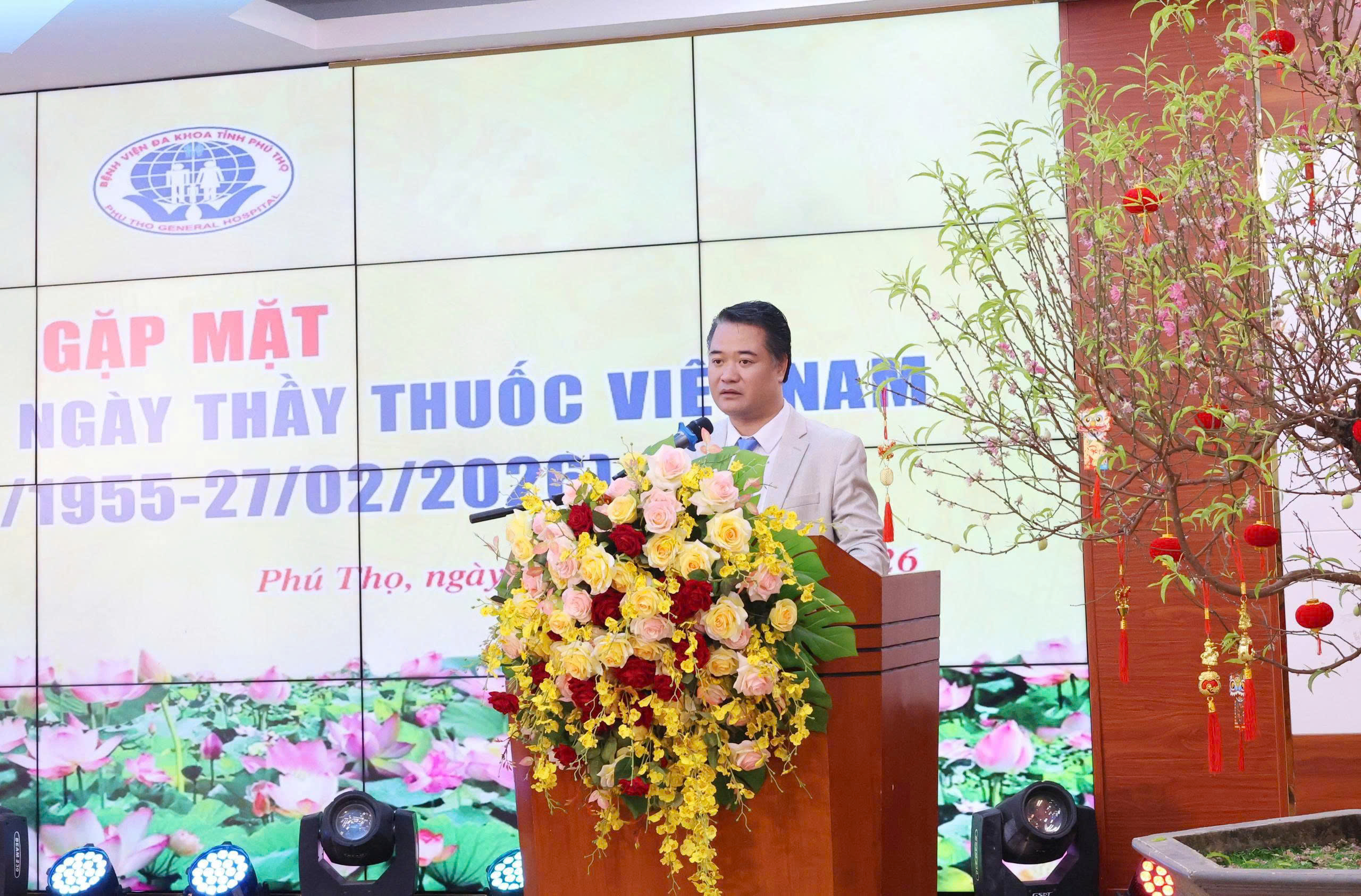 BSCKII Lê Đình Thanh Sơn – Giám đốc Bệnh viện phát biểu tại chương trình