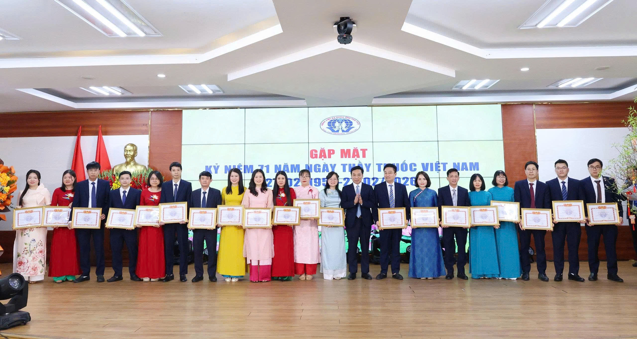 z7566930826503 fb427e1ebf1e5e646a570e4cb25982d0