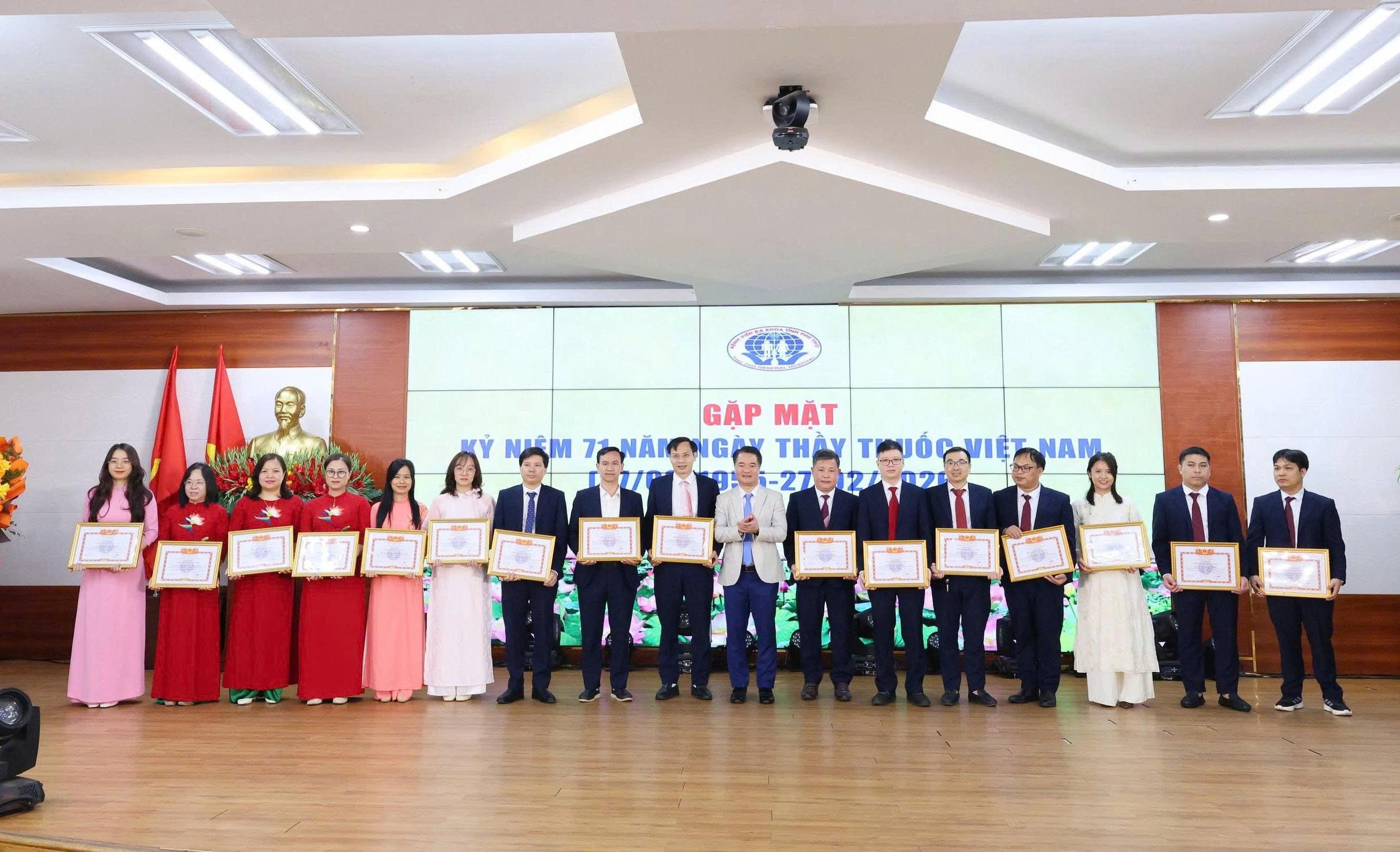 z7566931684706 2f426b870dedc41496a8881ea1d4bbd1