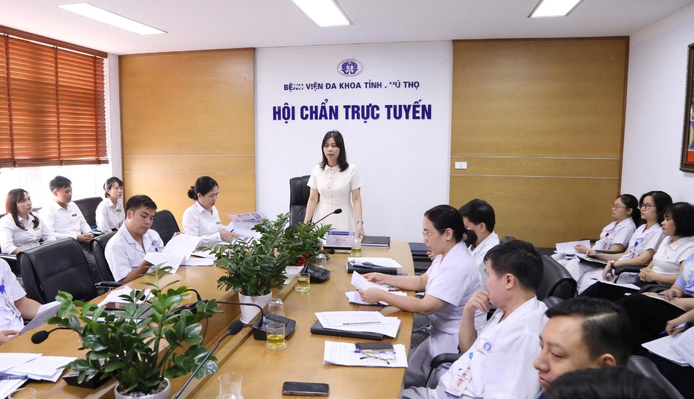 BSCKII Lê Na - Phó Giám đốc Bệnh viện quán triệt các nội dung kiểm tra, đánh giá