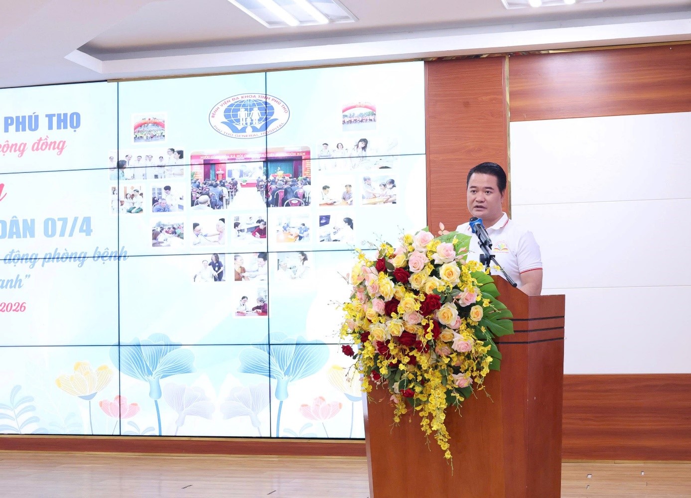 BSCKII Lê Đình Thanh Sơn – Giám đốc Bệnh viện phát biểu tại chương trình tọa đàm hưởng ứng Ngày Sức khỏe toàn dân 07/4 