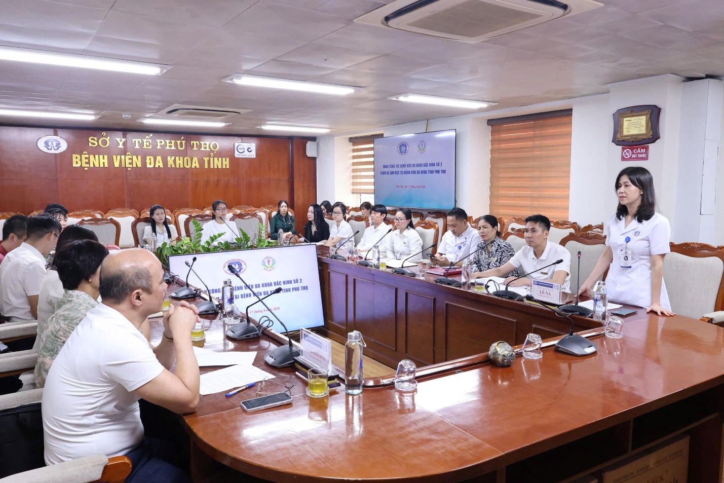 BSCKII Lê Na – Phó Giám đốc Bệnh viện Đa khoa tỉnh Phú Thọ phát biểu tại chương trình