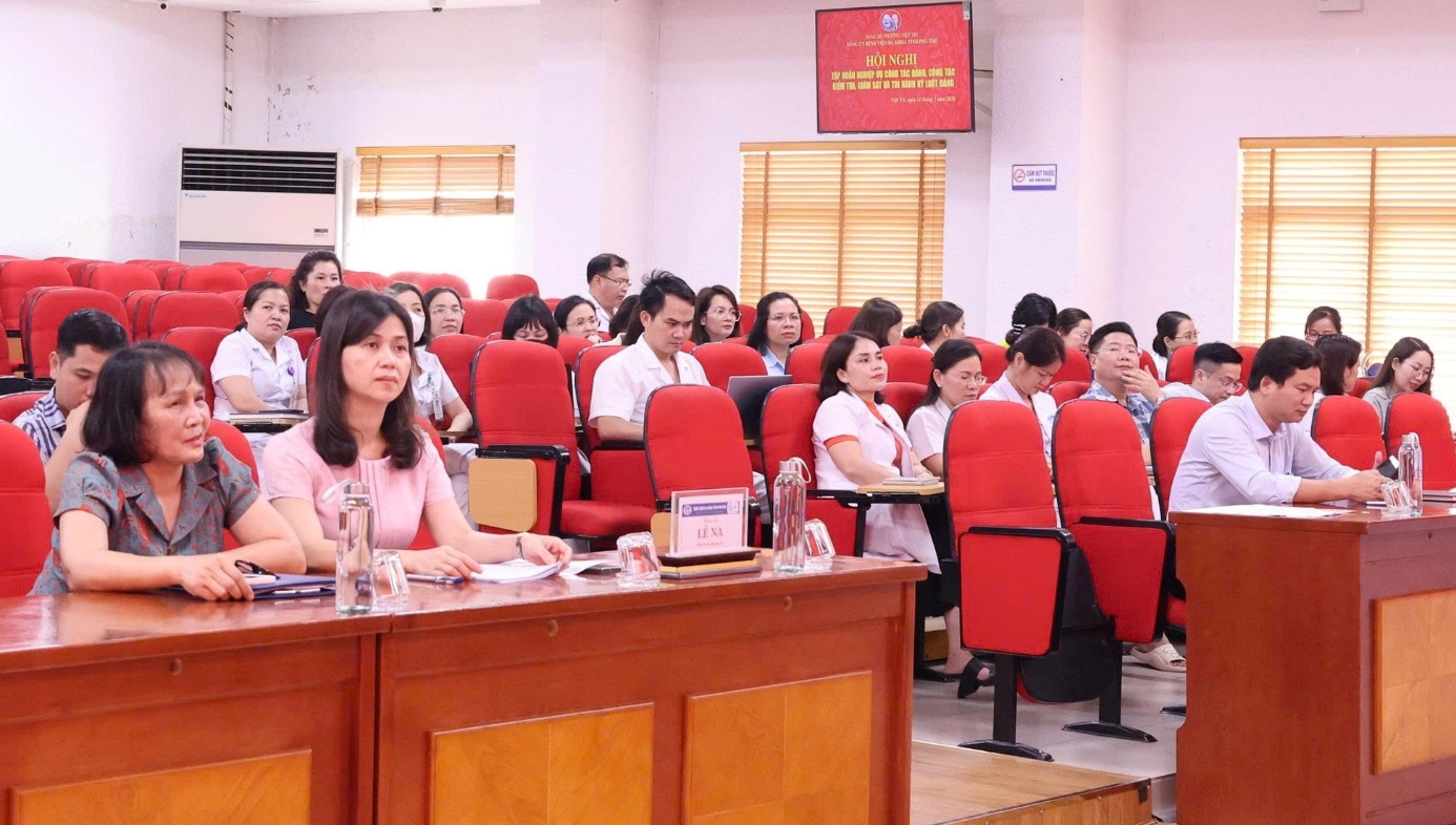 Hội nghị tập huấn nghiệp vụ công tác Đảng, công tác kiểm tra, giám sát và thi hành kỷ luật Đảng năm 2026 3 a3