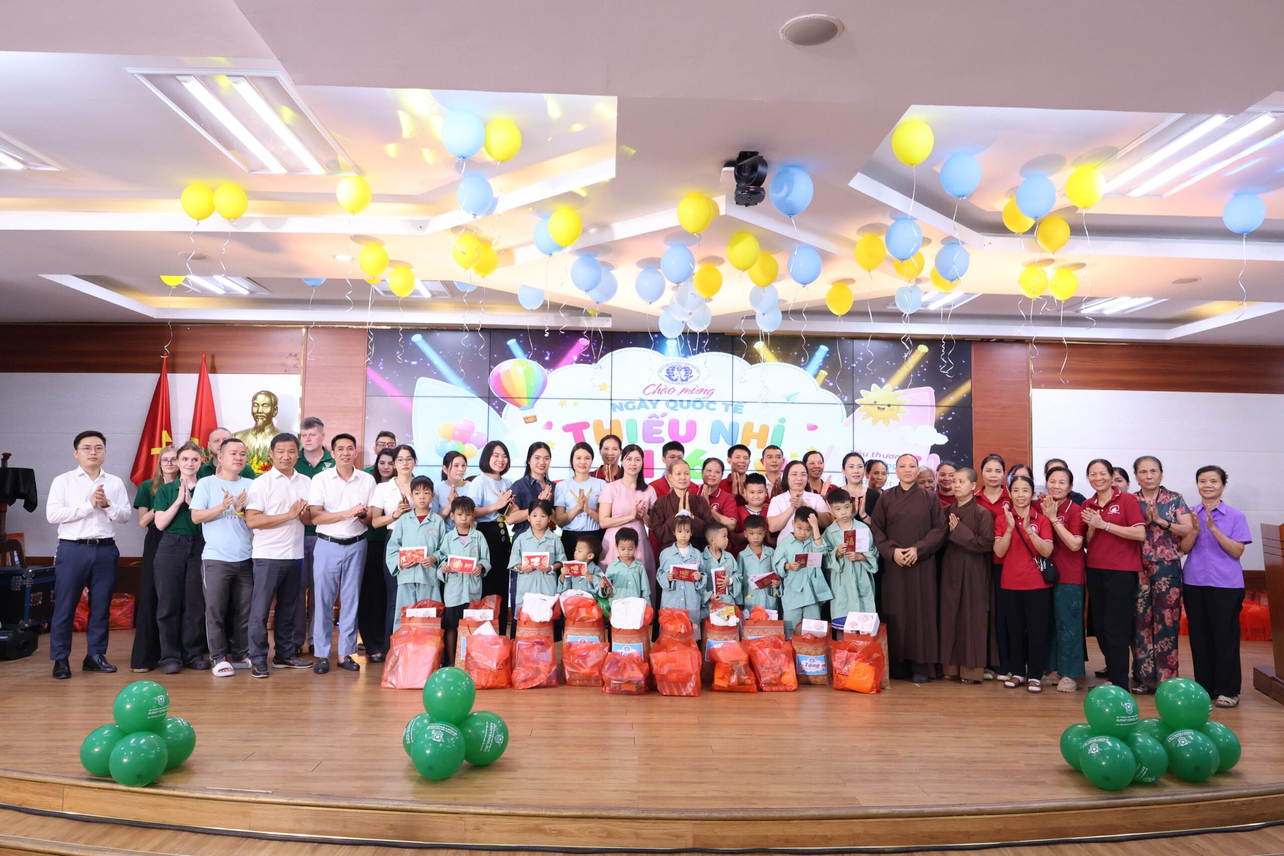 Lan tỏa yêu thương nhân ngày Quốc tế Thiếu nhi 01/6 tới các bệnh nhi tại Bệnh viện Đa khoa tỉnh Phú Thọ