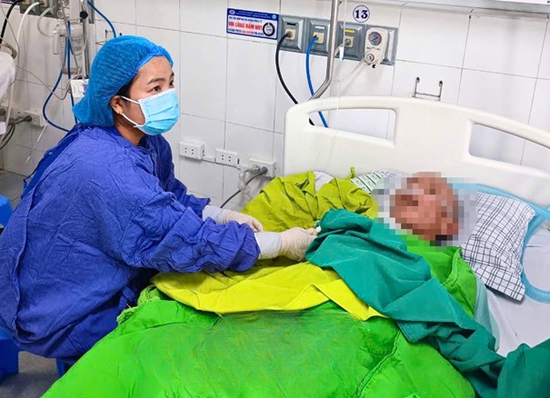 Điều dưỡng Trần Thị Quỳnh