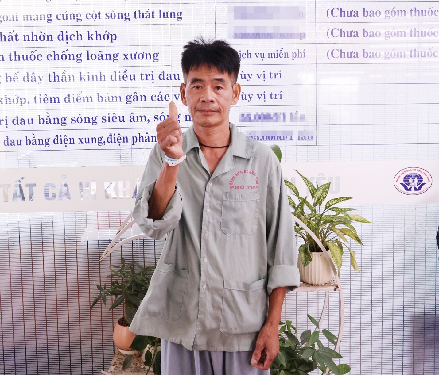 Yếu tứ chi, phải ngồi xe lăn do Hội chứng Guillain-Barré, người bệnh hồi phục khả năng vận động nhờ được phát hiện sớm 2 hội chứng Guillain-Barré