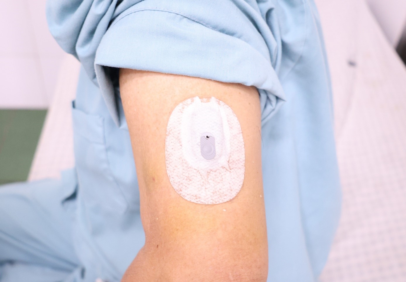 Theo dõi đường huyết liên tục (CGM) – Giải pháp theo dõi đường huyết hiện đại hiệu quả