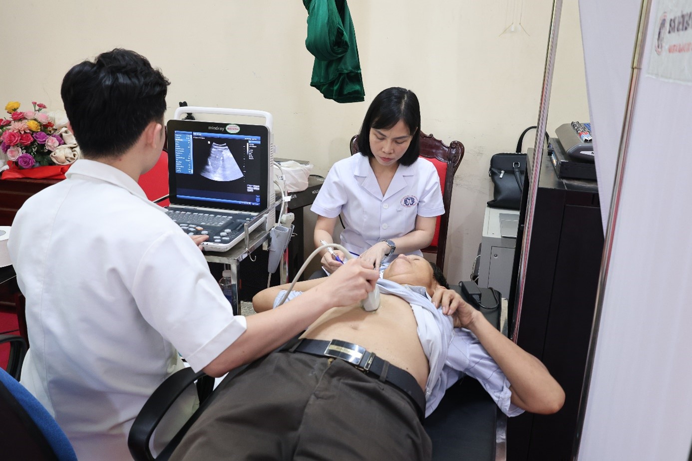 Chương trình Khám, cấp phát thuốc miễn phí và hỗ trợ xây dựng nhà nhân đạo cho người dân khó khăn tại xã Liên Minh, tỉnh Phú Thọ